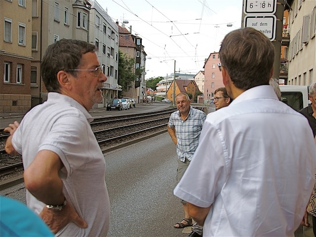 Stadtbezirksrundgang durch Wangen mit Stuttgarts Bürgermeister Werner Wölfle 15.7.2015 Stuttgart Wangen