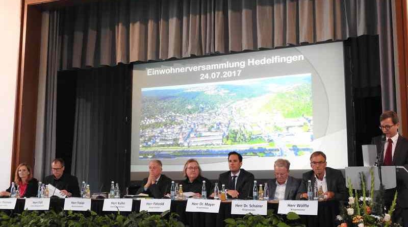 Einwohnerversammlung in Hedelfingen mit OB Kuhn
