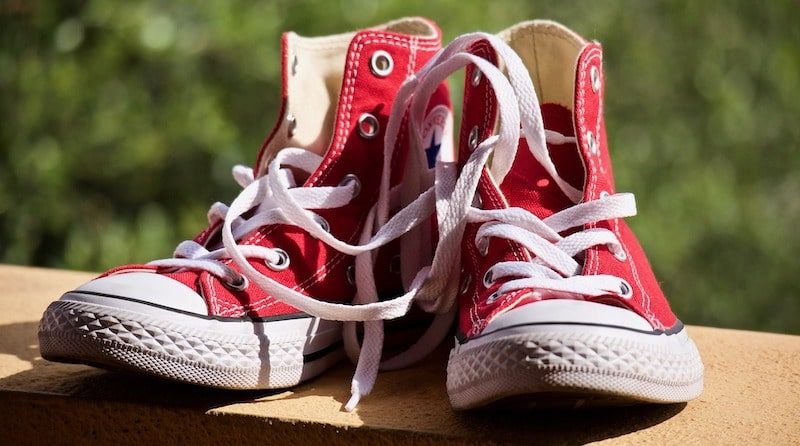 rot-weiße Schuhe