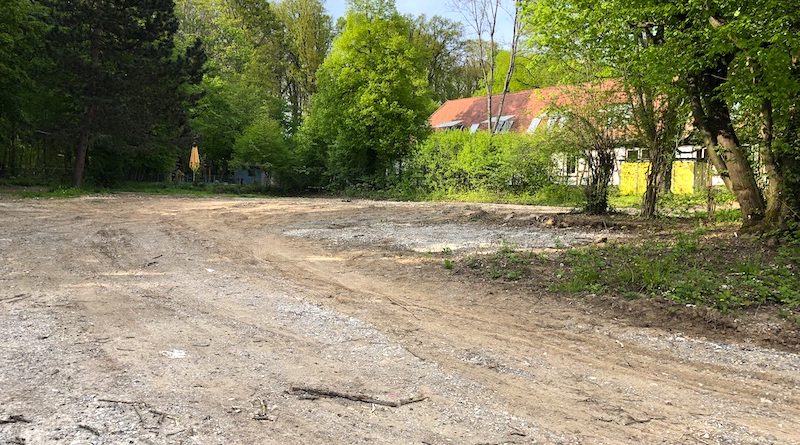 Leeres Grundstück Gorch-Fock-Straße 32 im Sommer 2022