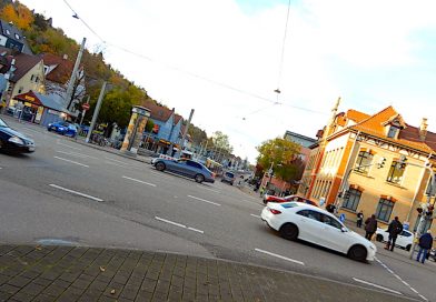 Blick von der Amstetter Straße auf den Hedelfinger Platz vor Bau von Kreisverkehr