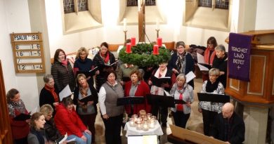 Fun Singers singen in der Alten evangelischen Kirche Heumaden