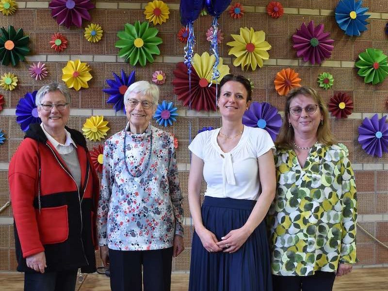 Die vier Rektorinnen in 50 Jahren Tiefenbachschule bei der Jubiläumsfeier in Rohracker
