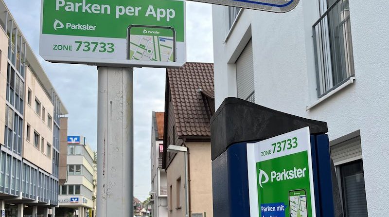 Parkscheinautomat mit Parkster App in Ostfildern