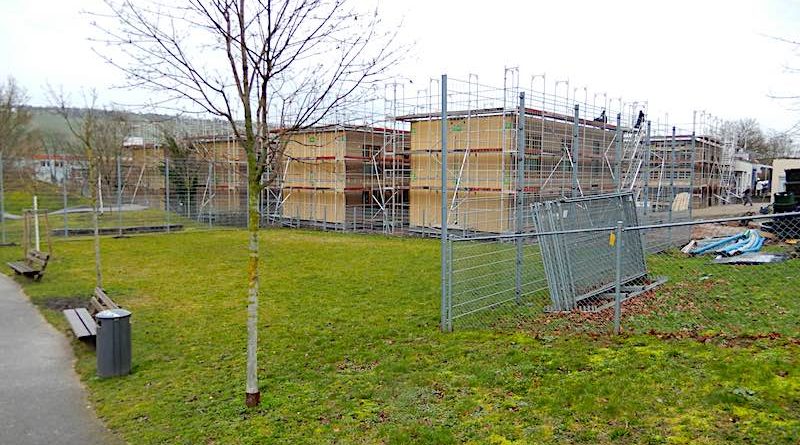 Flüchtlingscamp Amstetter Straße im Aufbau Ende Februar 2024