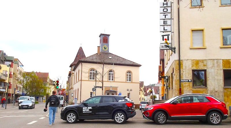 Eine „Stuttgarter Ecke” an der Einmündung Buchauer/Ulmer Straße?