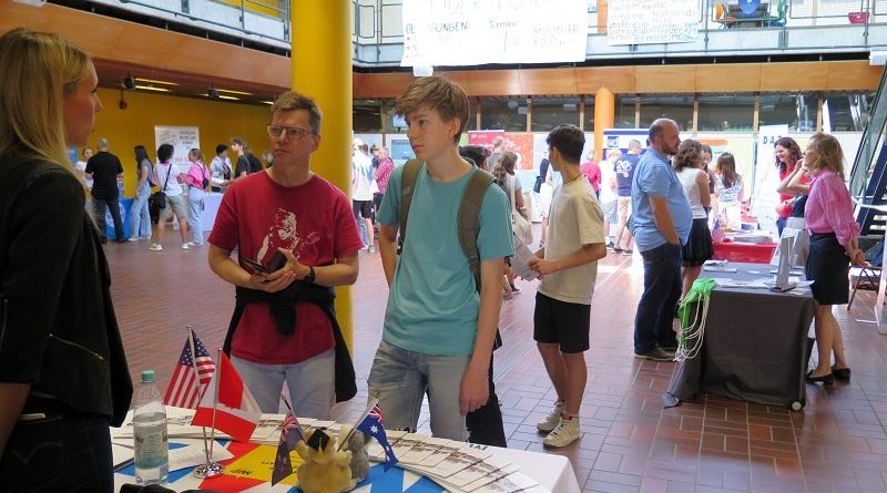 Jugend-Bildungsmesse in der Aula des Geschwister-Scholl-Gymnasiums