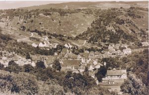 Die Turnhalle im Bußbachtal 1941 (unten rechts), wo sich heute die Tennisanplätze der SKS befinden und der Waldkindergarten Naturstrolche seine Heimat gefunden hat