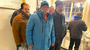 Gruppe beim Neujahrswiegen am 6.1.2026 auf der Traubenwaage in der Kelter Hedelfingen