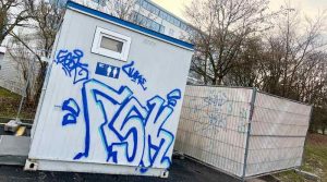 Provisorischer Toliettencontainer am Sillenbucher Markt