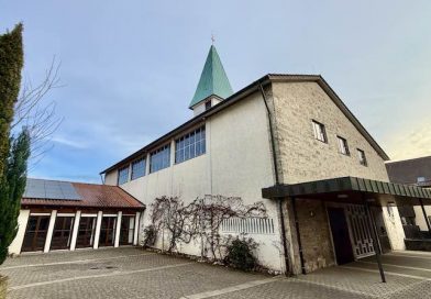 Gemeindehaus hinter der evangelischen Kirche in Kemnat
