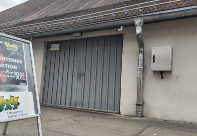 Plakat-Aufsteller vor der Wangener Kelter