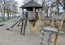 Kletterturm auf dem Spielplatz Nähterstraße nach abgeschlossener Sanierung im März 2026
