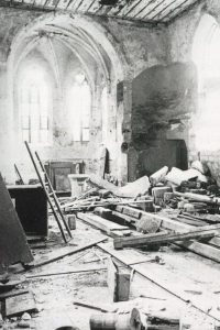 Blick in die ausgebombte Alte Kirche 1944