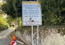 Schild zur Ankündigung einer Baustelle am Wangener Höhenweg