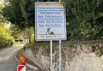 Schild zur Ankündigung einer Baustelle am Wangener Höhenweg