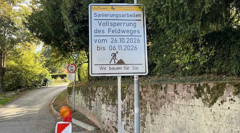 Schild zur Ankündigung einer Baustelle am Wangener Höhenweg